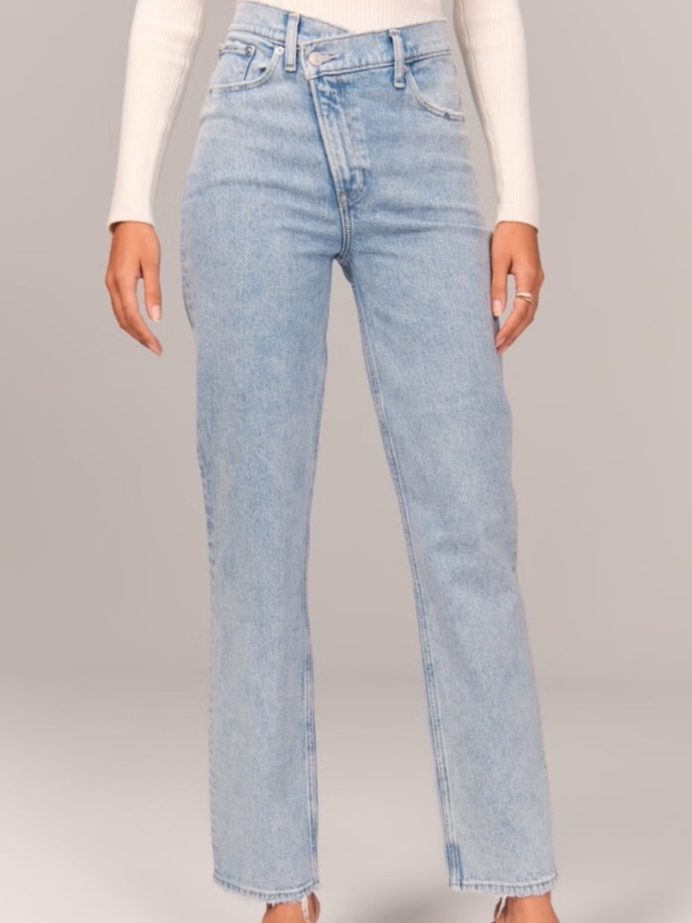 Abercrombie & Fitch The ’90s Straight Ultra High Rise Crossover Jeans Size 32